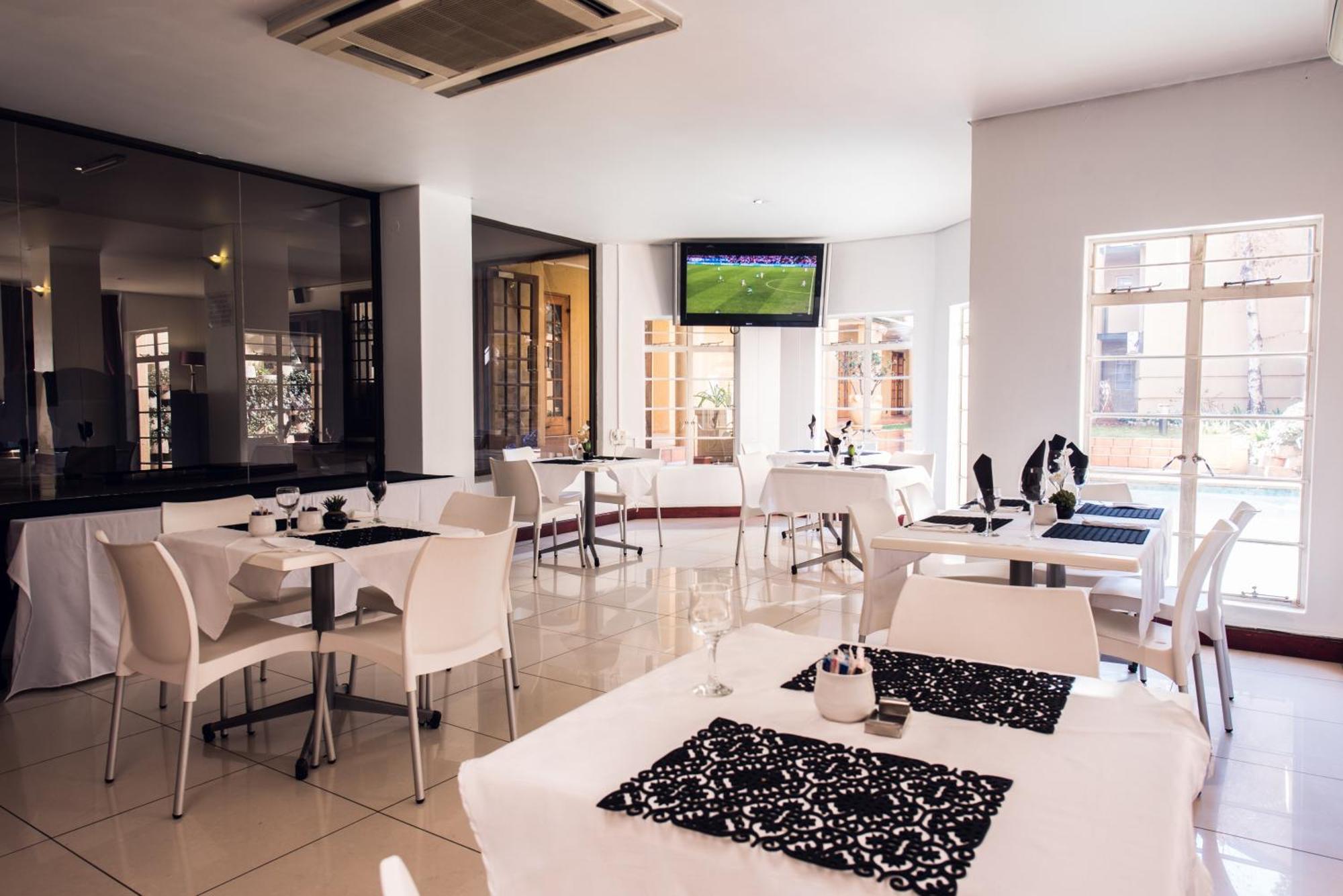 Airport Inn And Suites Edenvale Exteriör bild